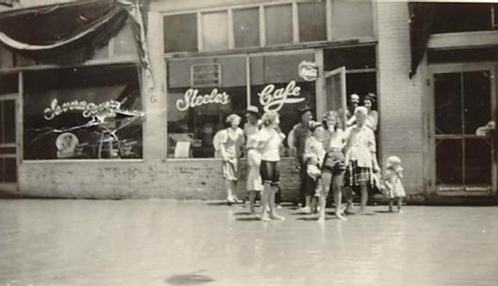 [Steele Cafe 1947]
